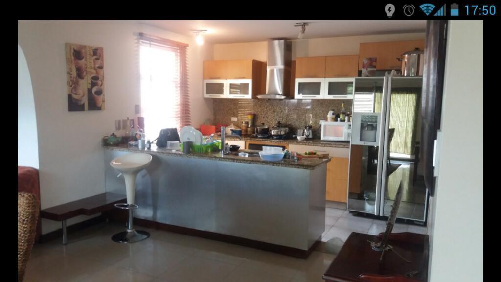 ALQUILO O VENDO TOWN HOUSE URB PRADERA COUNTRY EN EL TIGRITO