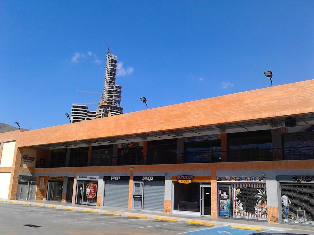 Excelente Oportunidad de Inversión en el Centro Comercial Los Jarales