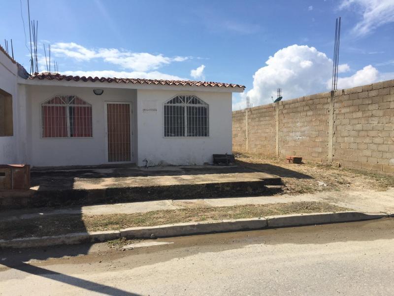 Casas En Venta en  Ciudad Alianza 16215 rag