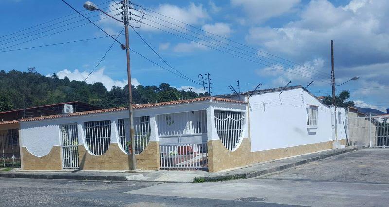 Vendo Casa ben los Naranjos