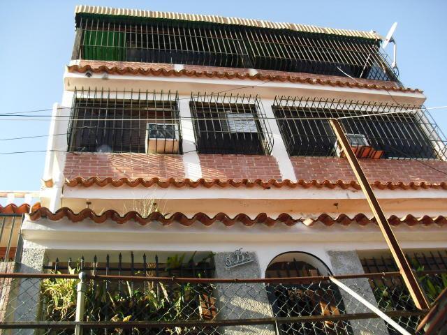 Maravillosa Casa a la venta Ubicada en las Rosas, La Campina