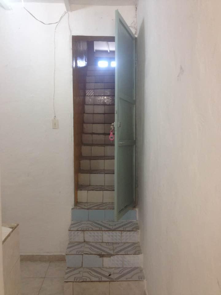 apartamento en sotano en la calle principal de los frailes a 3 cuadras de la estacion gato negro