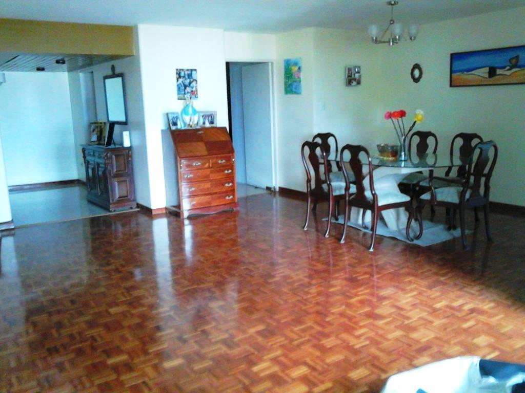 se vende apartamento en macaracuay semi amoblado