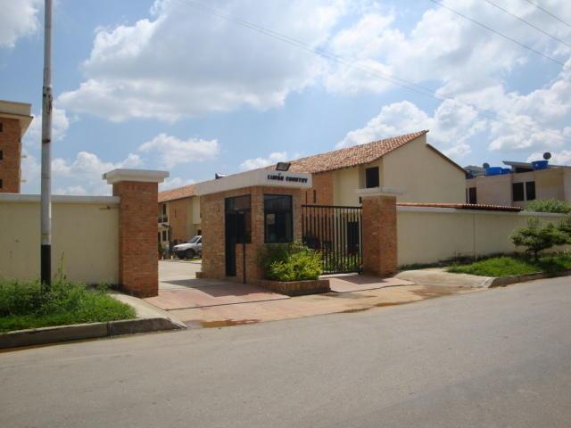 townhouse En Venta  los guayabitos 1514283 rag