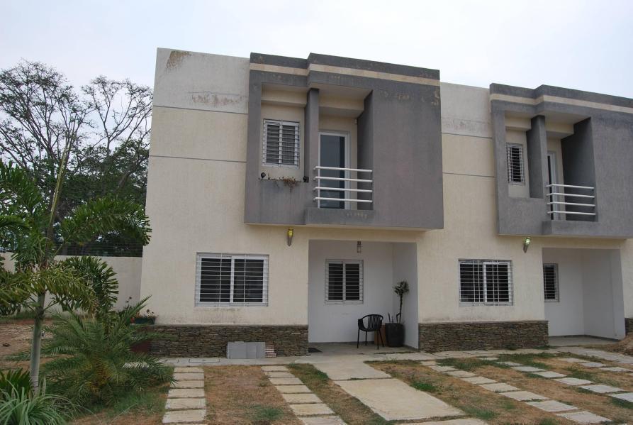 Townhouses En Venta  manantial 1612624 rag