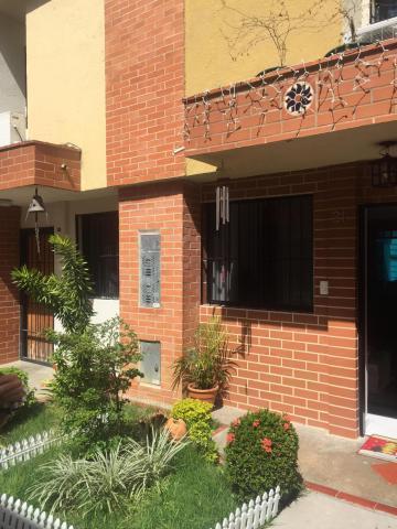 Vendo Townhouse en