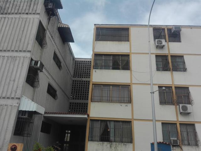 Apartamento en venta en MONTESERINO COD1611829 RENTAHOUSE