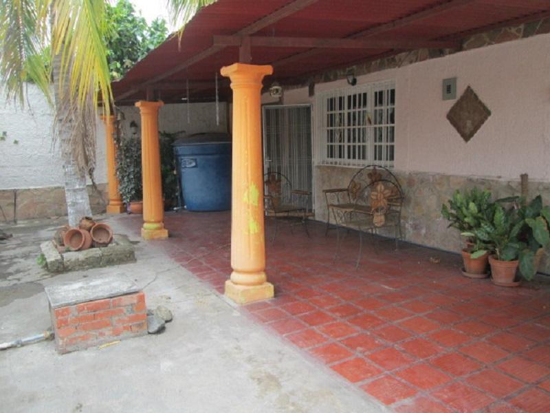 SE VENDE HERMOSA CASA EN FLOR AMARILLO OPORTUNIDAD