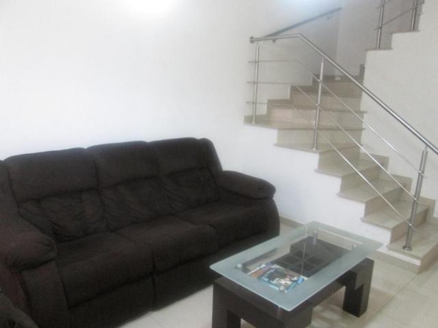 Ruth Barrios Vende Townhouse Milagro Norte MLS 1761