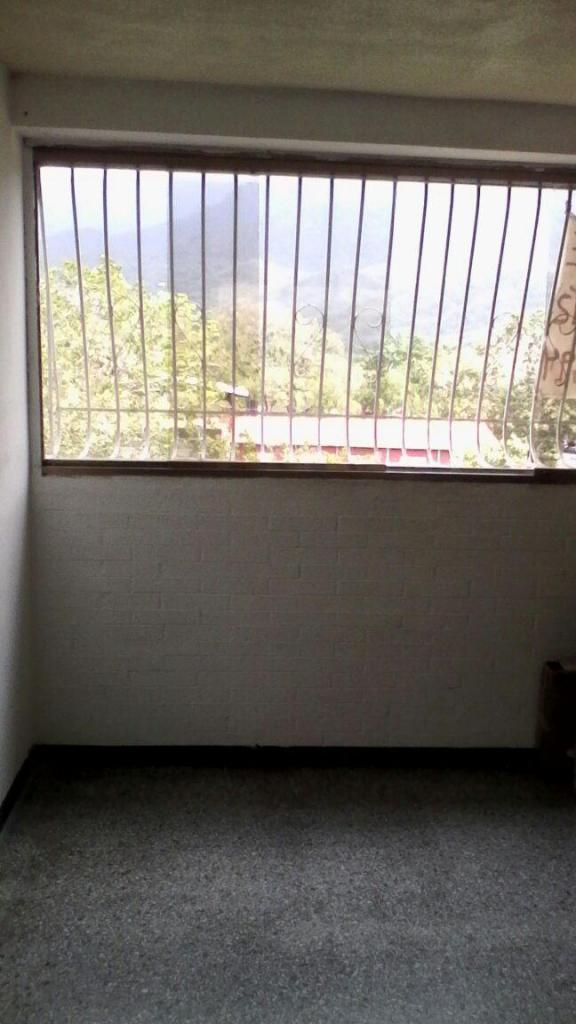 VENDO APARTAMENTO BLOQUES DEL INGENIO, GUATIRE