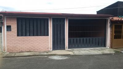 EN VENTA CASA EN EL JUNCO CONJUNTO PRIVADO