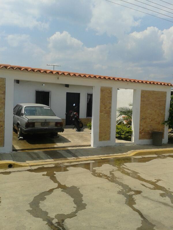 SE VENDE HERMOSA CASA EN URB VILLAS DEL PROGRESO