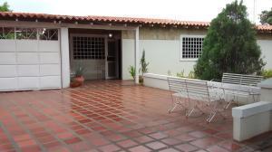 Townhouse en VENTA Fuerzas Armadas