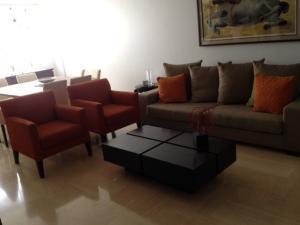 APARTAMENTO EN VENTA LA LAGO  MLS 1610702