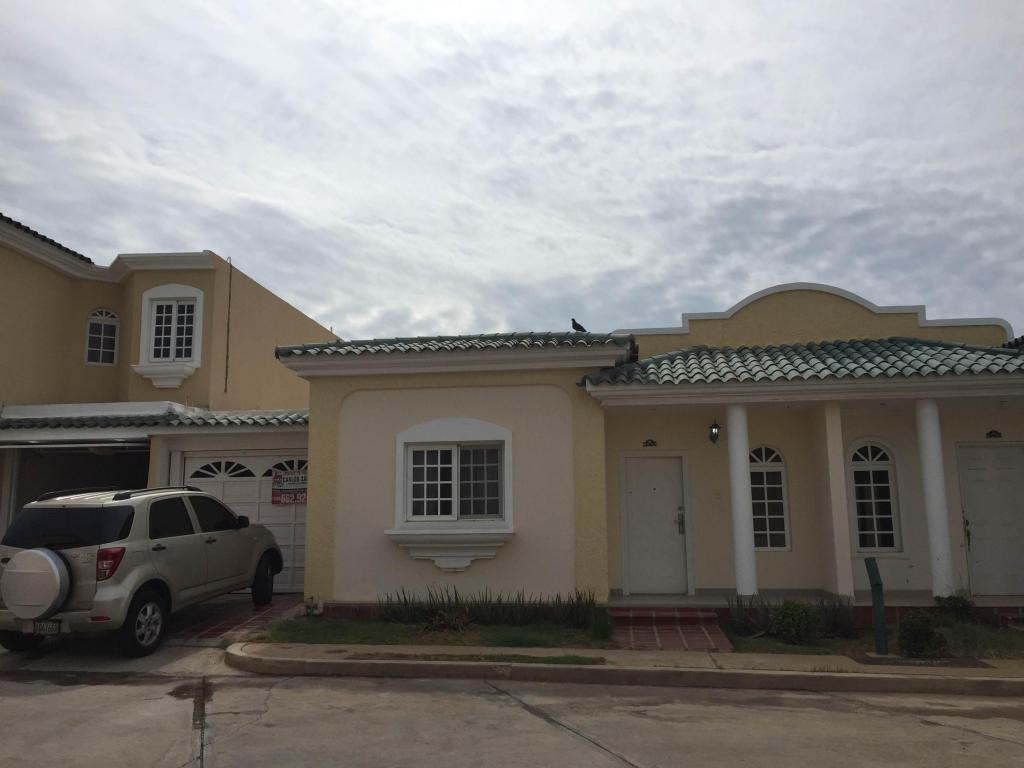 Town House en venta en Av el Milagro Oasis Country III 174592