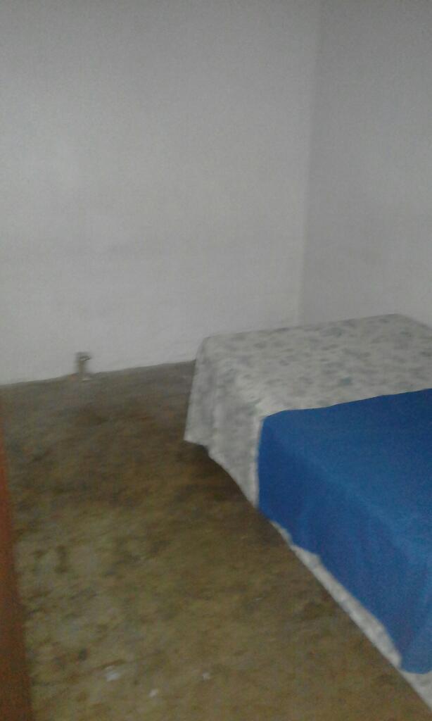 Alquilo Habitacion