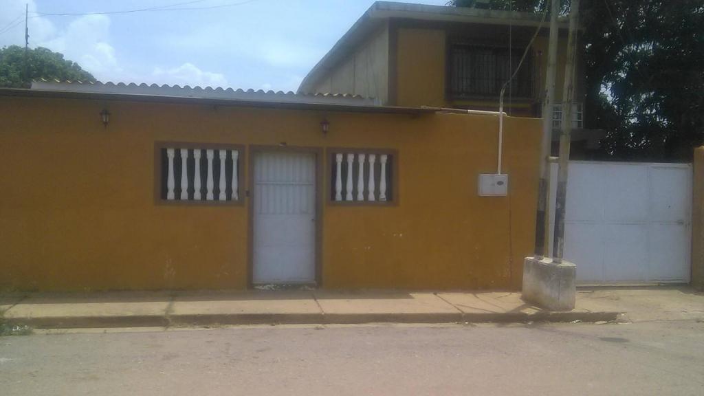 Se vende 2 casas en una en Puerto piritu