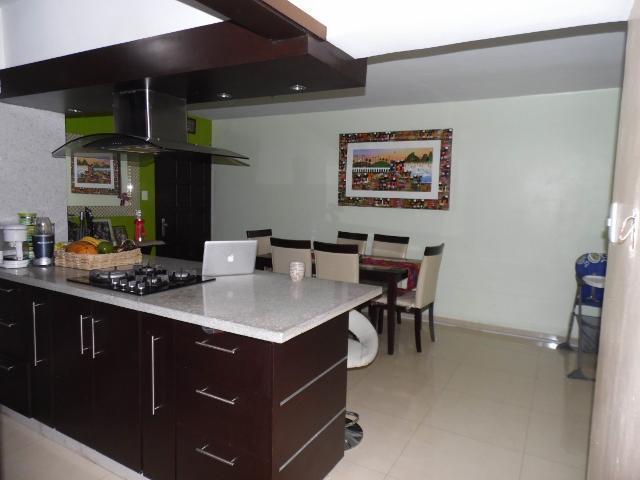 vende Fabuloso apartamento en parroquia santa rosa