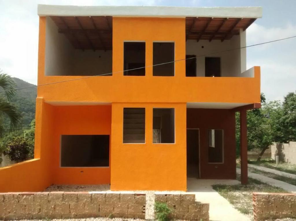 Casa Townhouse en La Cumaca