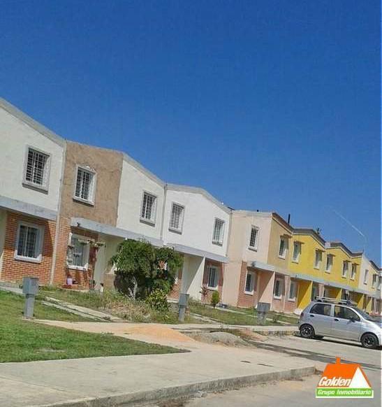 PREVENTA DE TOWNHOUSE CALICANTO , con CREDITO, G88A1