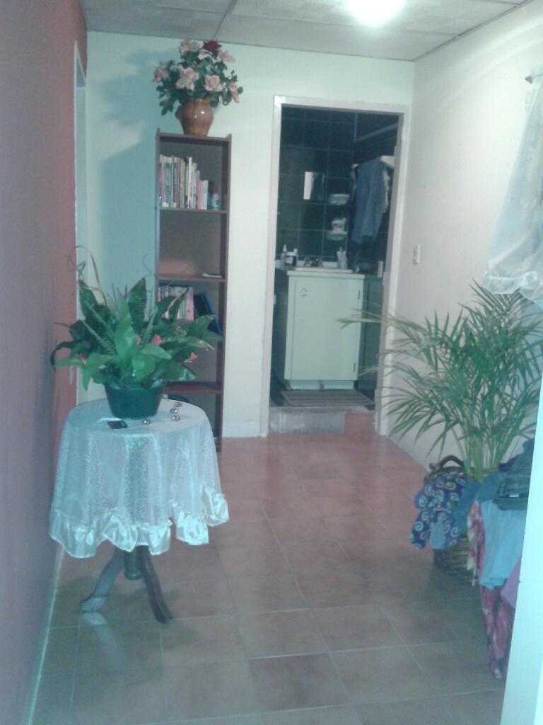 Vendo Casa Dos Plantas Y Recibo Vehicilo