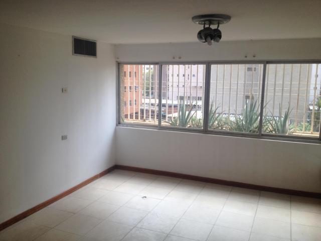 APARTAMENTO EN VENTA LA LAGO  MLS 1510697