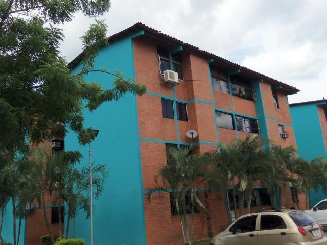 Apartamento en venta en Residencias Orión. Urb Yuma. Municipio San Diego Edo. . CodFlex 1511065