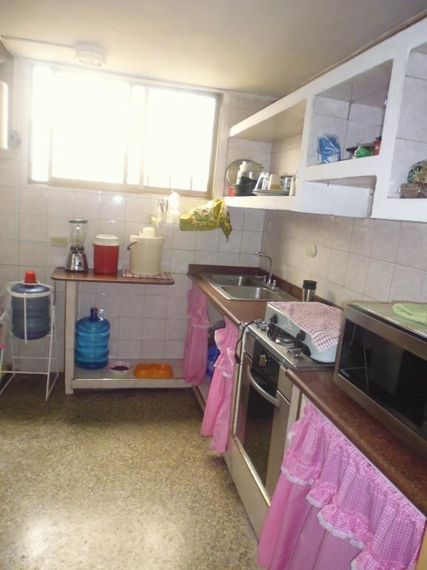 Cod. 37. SOLO DE CONTADO: HERMOSO APARTAMENTO EN LA ISABELICA