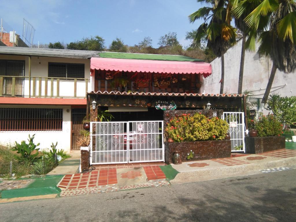 Casa Urb. Santa Lucia, La Asuncion