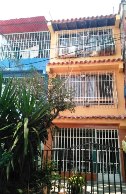 SKY GROUP Vende casa en La Isabelica