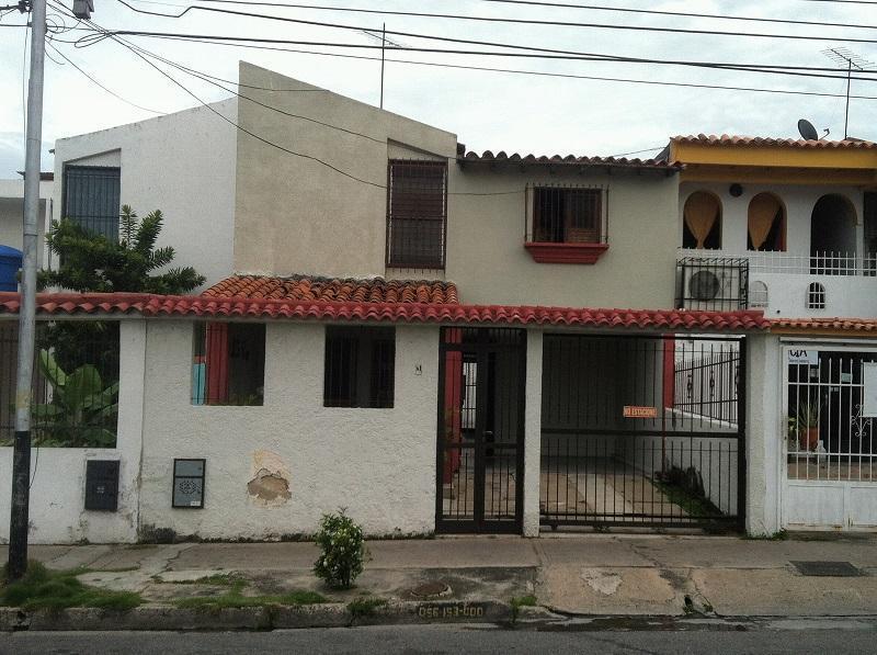 Se Vende Casa en La Esmeralda,  LPC184
