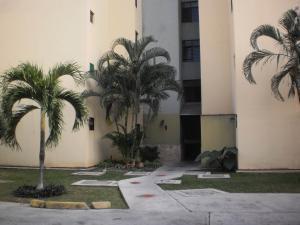 Andres Moncada RHA Ofrece en venta Apartamento en Campo Alegre