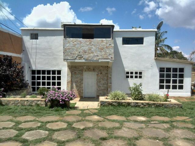 vende Hermosa casa ubicada en agua viva