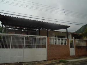 Se Vende Casa en Altos de La Esmeralda