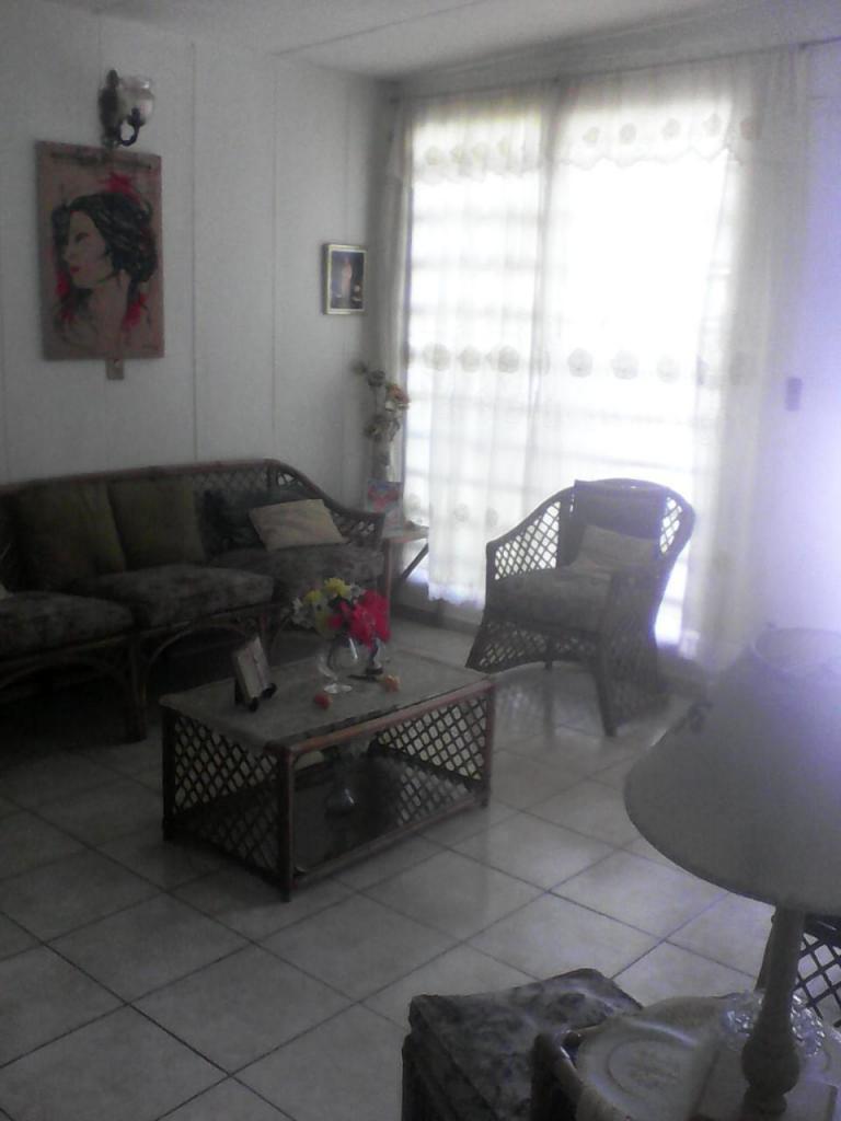 Vendo casa en Urb Fundacion Mendoza comoda y amplia