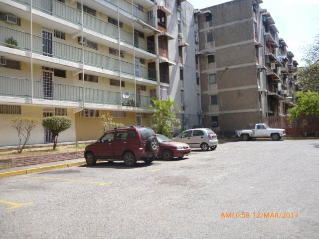 Apartamento En Venta En Maracay Parque  Código FLEX: 174051