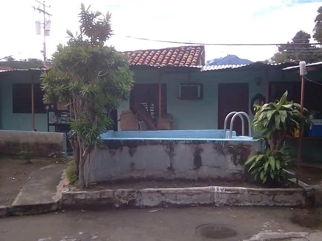 Se vende terreno con bienhechurias. 505 metros cuadrados