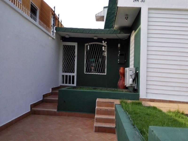 Se Vende Casa en La Viña de 651 m LPC171