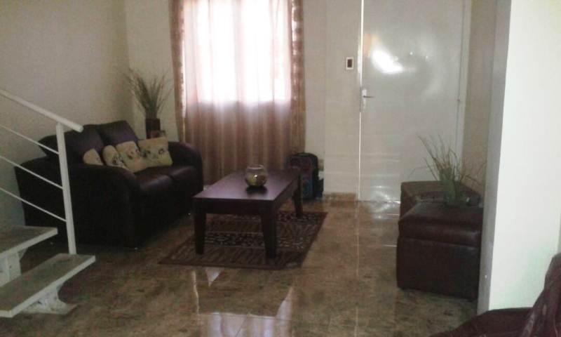 SKY GROUP VENDE LINDO TOWN HOUSE EN CALICANTO