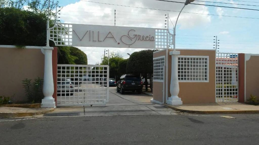 Casa en Villa Grecia, Cumbres de !