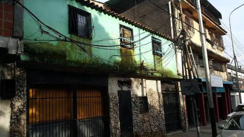 Se Vende Casa en ! Av Fernando Figueredo SDC182