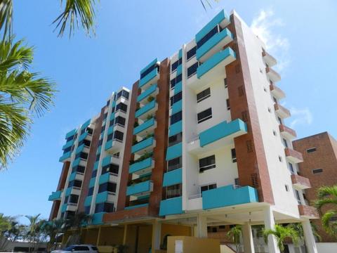Hermoso apartamento equipado listo Puerto encantado Higuerote 53 mts