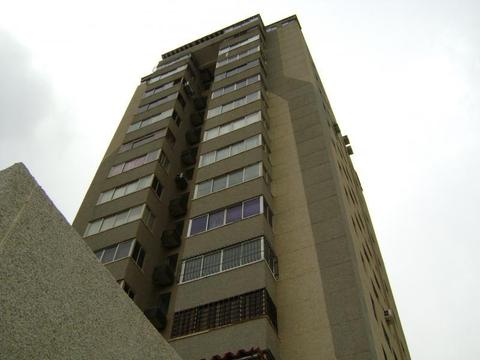 Amplio y confortable apartamento por Delicias Norte