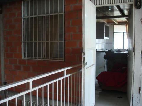 Se Vende Acogedor y Compacto Apartamento en Maracay 1710330