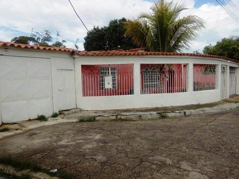 Casa En Paraparal, Urb. Orizabal
