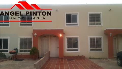 Townhouse en venta en caminos de La LagunIta  API 617