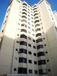 COD.: E2V25 Vendo apartamento en Conj. Res. Bermudas A, Sector La Granja Naguanagua