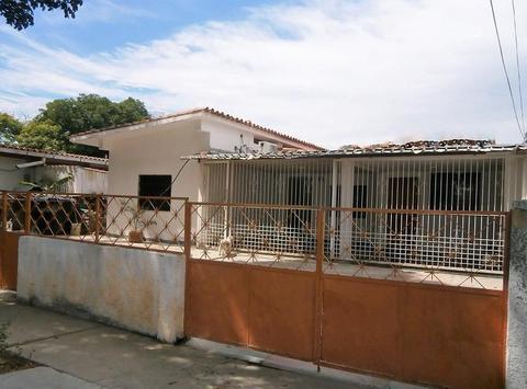 Se Vende Casa En ! Urb Los Naranjos LPC145