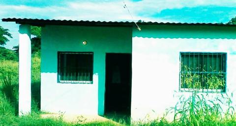 Vendo O Cambio Casa en Tacarigua Amoblad