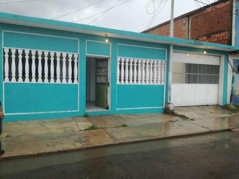 SE VENDE CASA URB. BRISAS DEL MAR